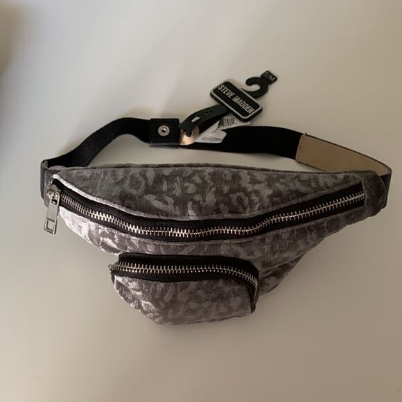 Steve Madden Belt Bag - Picture 1 of 10